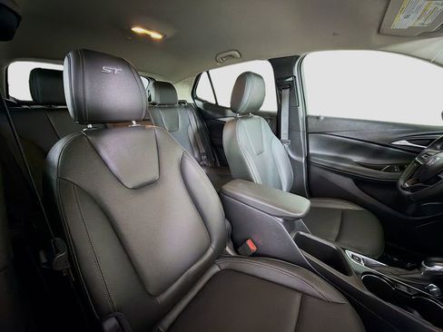 Used 2024 Buick Encore GX Sport Touring w/ Comfort Package image 28