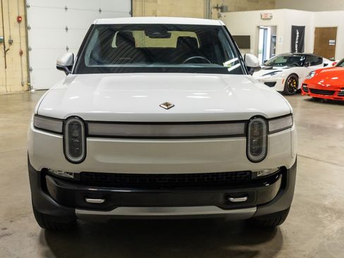 Used 2022 Rivian R1T Adventure AWD/4WD image 18