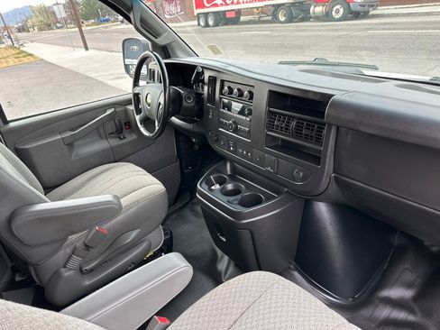 Used 2020 Chevrolet Express 2500 w/ Driver Convenience Package image 8