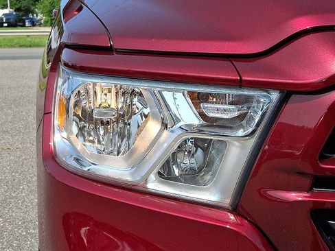 Used 2022 RAM 1500 Big Horn AWD/4WD image 9