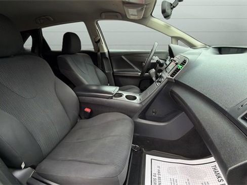 Used 2014 Toyota Venza LE image 21