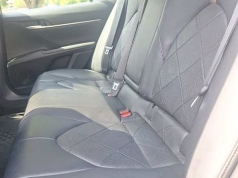Used 2018 Toyota Camry XLE w/ Audio Package FWD image 17
