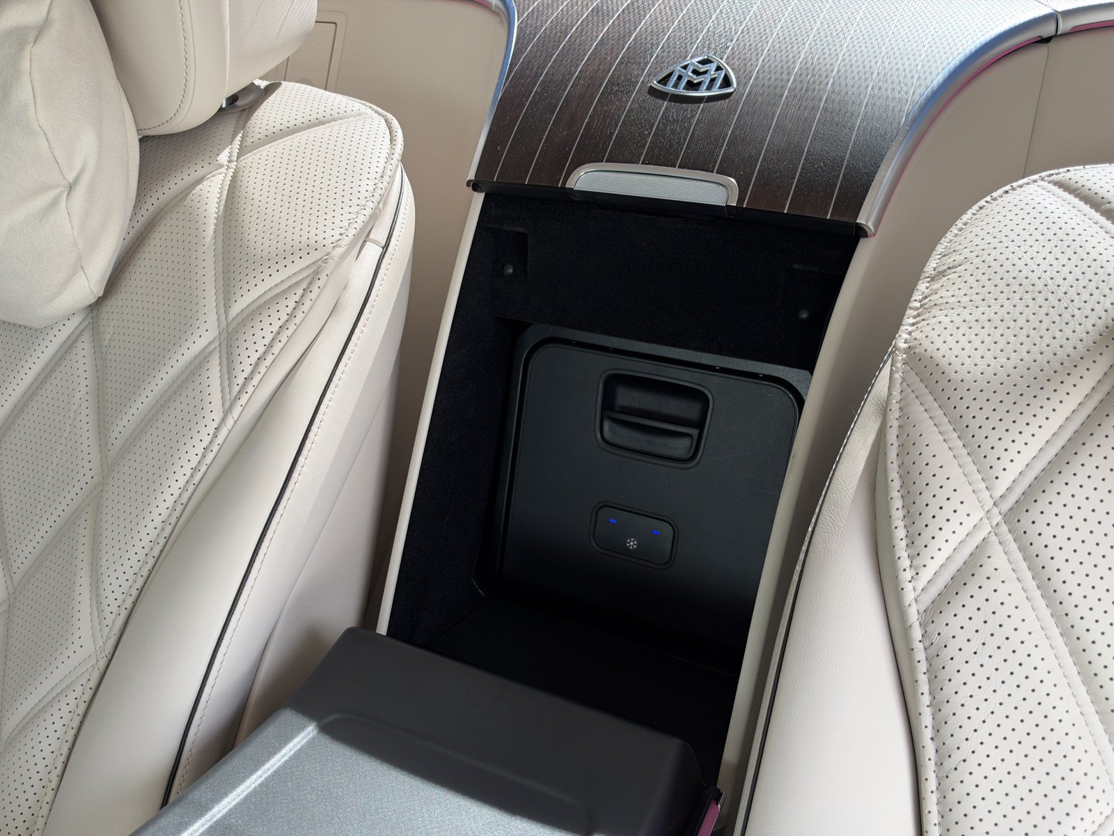 Used 2023 Mercedes-Benz Maybach S 580 4MATIC image 45