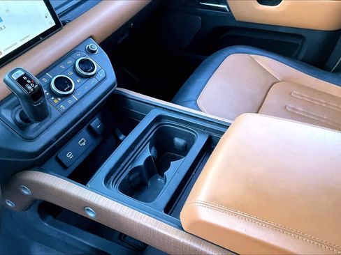 Used 2021 Land Rover Defender 110 X image 15