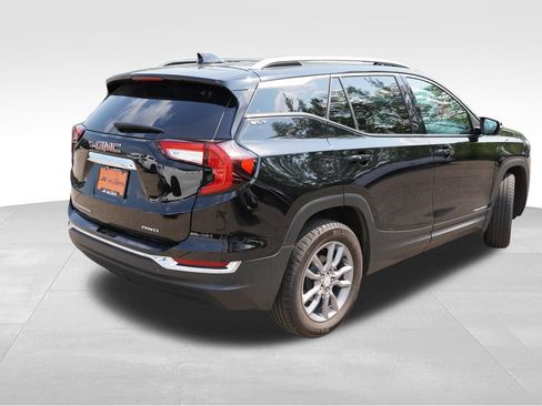 Certified 2023 GMC Terrain SLT w/ Infotainment Package II AWD/4WD image 3