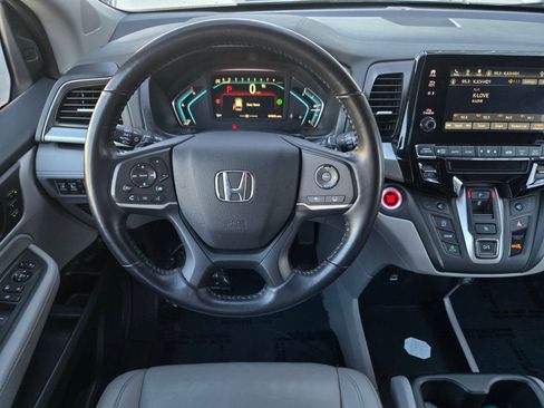 Used 2024 Honda Odyssey EX-L image 11