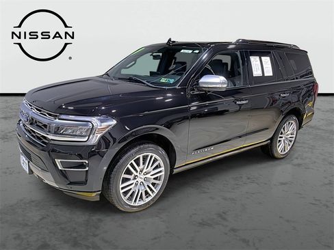 Used 2022 Ford Expedition Platinum image 1