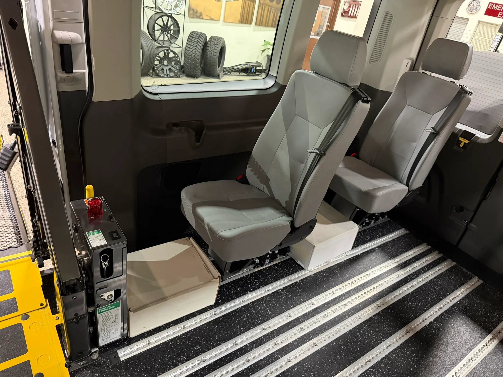 Used 2023 Ford Transit 350 XL RWD image 56