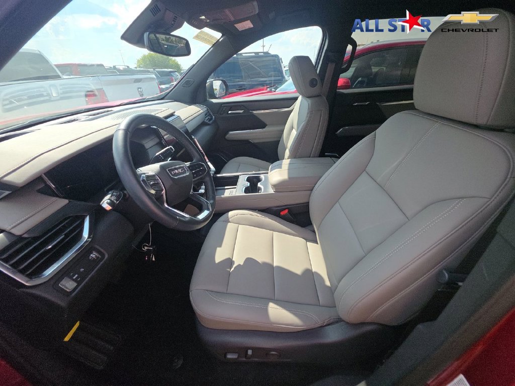 Used 2024 GMC Acadia Elevation w/ Luxury Package FWD image 7