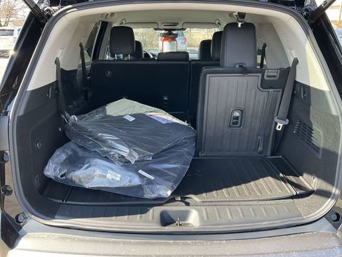 New 2026 Nissan Pathfinder SL w/ Cargo Package image 31