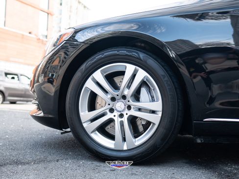 Used 2017 Mercedes-Benz S 550 Sedan image 10