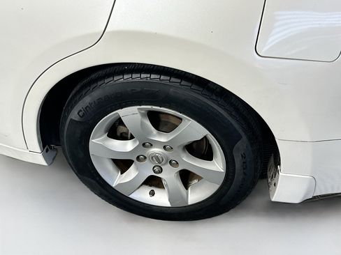 Used 2008 Nissan Altima 3.5 SL w/ Technology Pkg FWD image 11