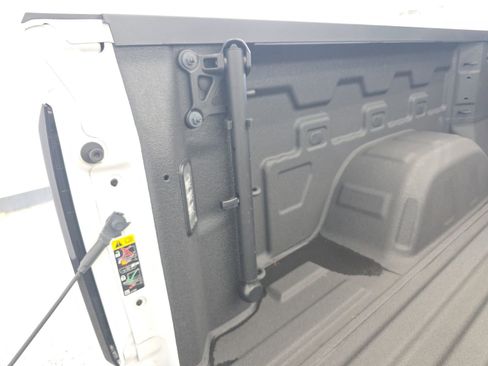 Used 2025 GMC Sierra 1500 AT4 w/ AT4 Premium Package AWD/4WD image 24