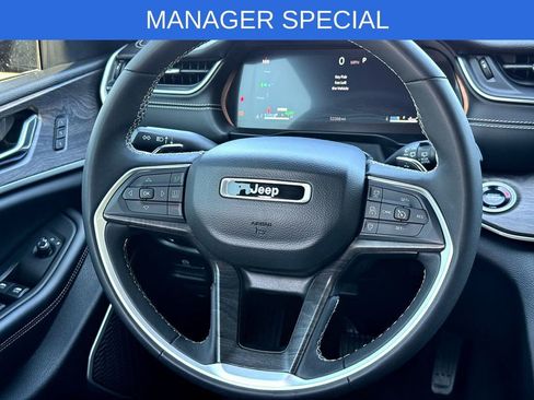 Used 2024 Jeep Grand Cherokee Limited 4xe AWD/4WD image 29