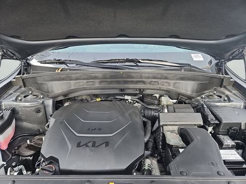 Certified 2024 Kia Telluride LX image 29
