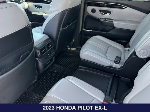 Used 2023 Honda Pilot EX-L image 13