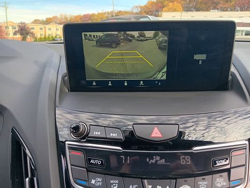 Used 2025 Acura RDX SH-AWD image 30