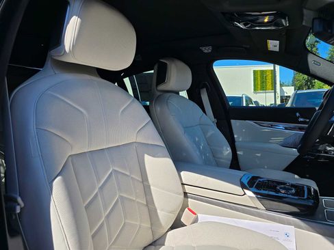 New 2025 BMW 750e xDrive w/ Executive Package image 11