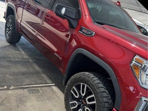 Used 2021 GMC Sierra 1500 AT4 image 2