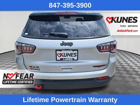 Used 2025 Jeep Compass Trailhawk AWD/4WD image 6