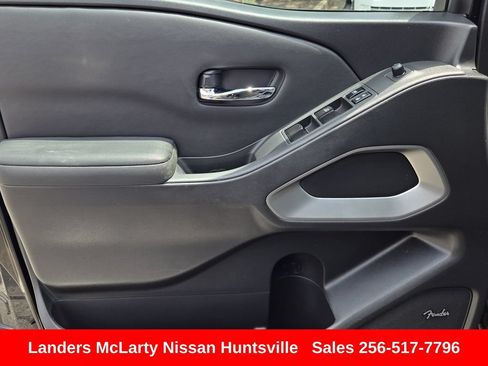 Used 2024 Nissan Frontier SL w/ Technology Package AWD/4WD image 23
