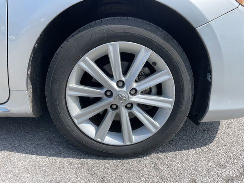 Used 2014 Toyota Camry XLE w/ Leather Package image 17