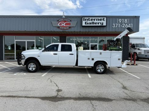 Used 2018 RAM 3500 Tradesman w/ Chrome Appearance Group AWD/4WD image 16
