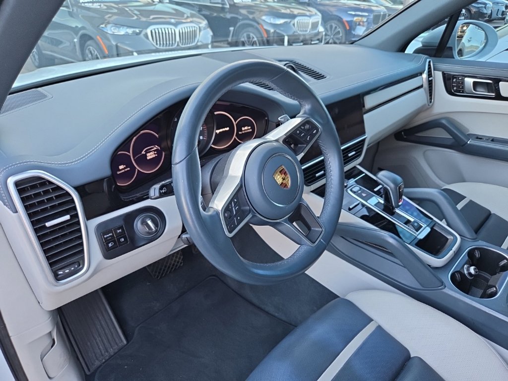 Used 2021 Porsche Cayenne AWD/4WD image 7