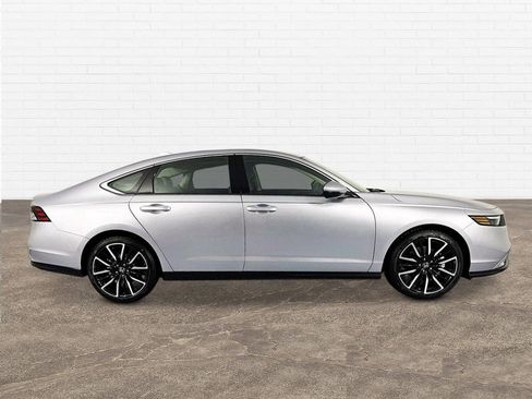 New 2026 Honda Accord Touring image 7