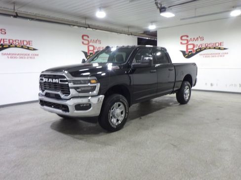 Used 2026 RAM 3500 Tradesman AWD/4WD image 1