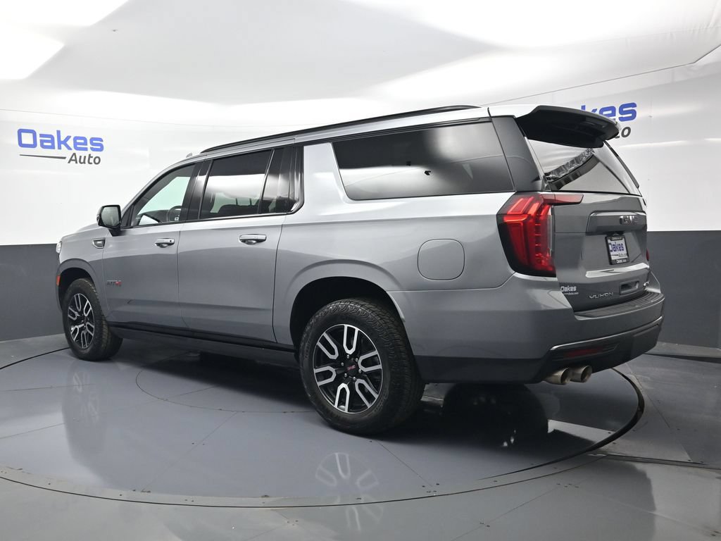 Used 2023 GMC Yukon XL AT4 w/ Technology Package AWD/4WD image 5