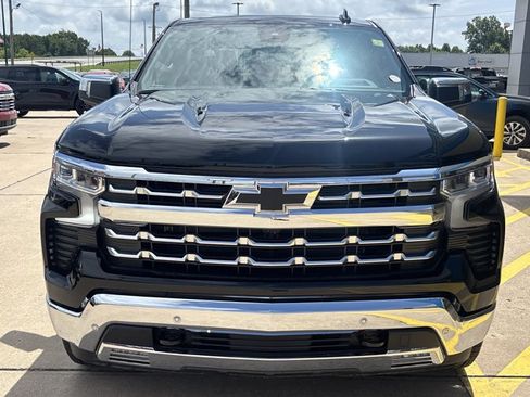 New 2026 Chevrolet Silverado 1500 LTZ w/ LTZ Premium Package AWD/4WD image 10