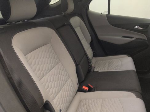 Used 2019 Chevrolet Equinox LS FWD image 21