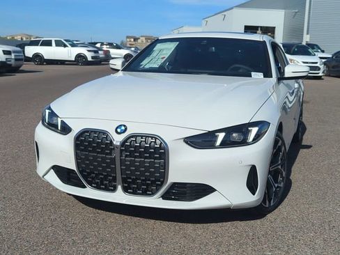 Used 2026 BMW 430i Coupe w/ Parking Assistance Package RWD image 2