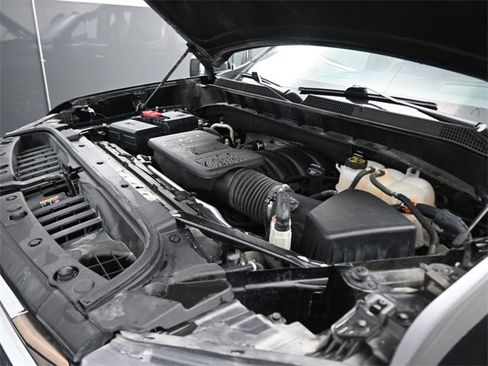 Used 2022 Chevrolet Silverado 1500 High Country w/ Technology Package image 10