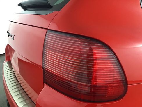 Used 2006 Porsche Cayenne S image 16