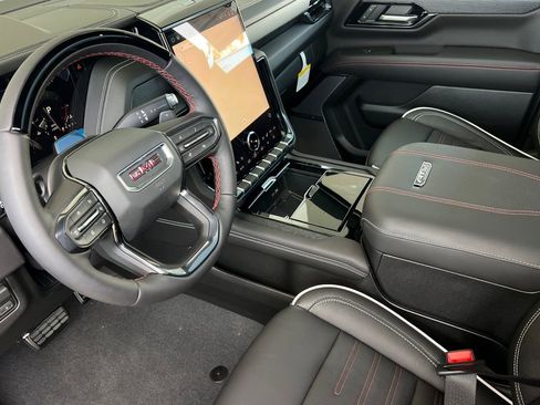 New 2026 GMC Yukon AT4 Ultimate AWD/4WD image 8