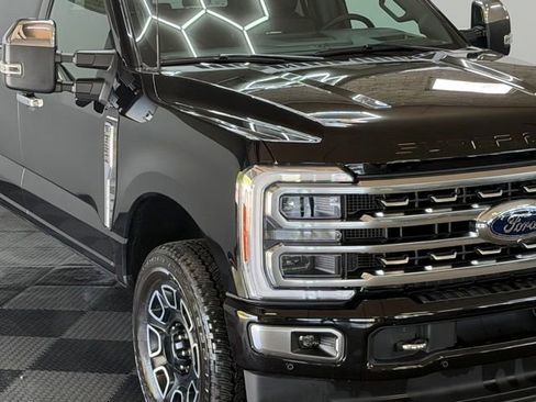 Used 2024 Ford F350 Platinum AWD/4WD image 3