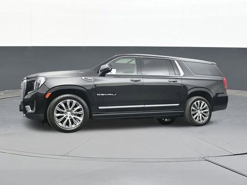 Used 2021 GMC Yukon XL Denali w/ Denali Premium Package image 58