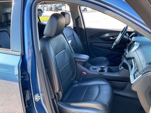 Used 2024 GMC Terrain SLT AWD/4WD image 10