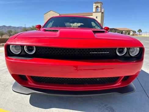 Used 2021 Dodge Challenger SXT RWD image 8