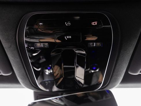 Used 2024 Mercedes-Benz SL 63 AMG 4MATIC image 25