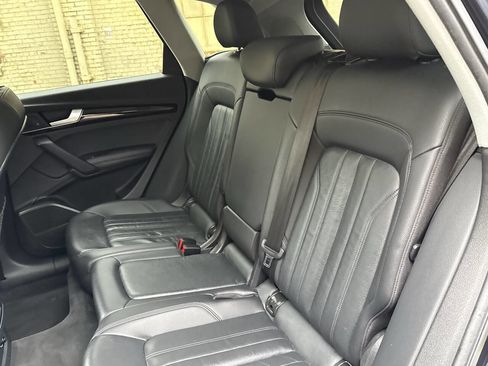Used 2019 Audi Q5 2.0T Premium Plus w/ Premium Plus Package image 47