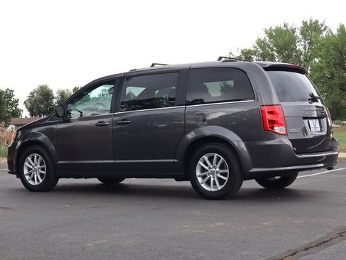Used 2020 Dodge Grand Caravan SXT FWD image 7