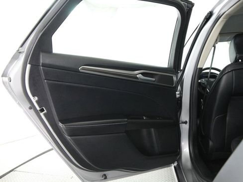Used 2020 Ford Fusion SEL FWD image 34