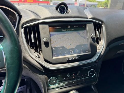 Used 2015 Maserati Ghibli image 13