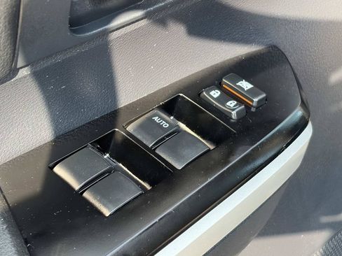 Used 2014 Toyota Tundra SR5 RWD image 19