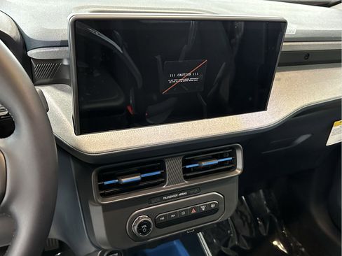 New 2025 Ford Maverick XLT w/ XLT Luxury Package AWD/4WD image 12