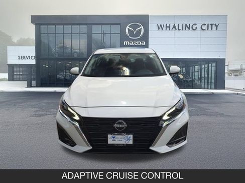 Used 2024 Nissan Altima 2.5 SL AWD/4WD image 2