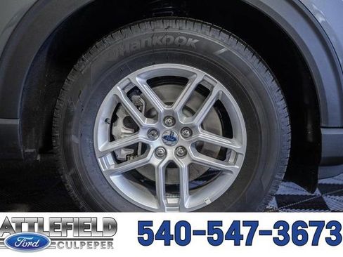 New 2026 Ford Explorer Active image 18